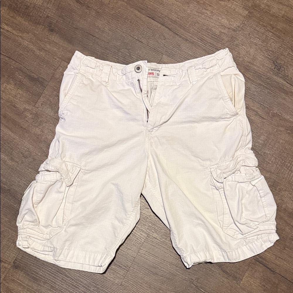 American Eagle Outfitters Light Tan Cargo Shorts